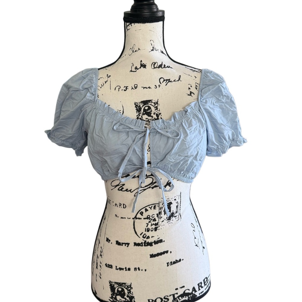 Blashe Double Tie-Front Puff Sleeve Crop Top - Picture 3 of 12